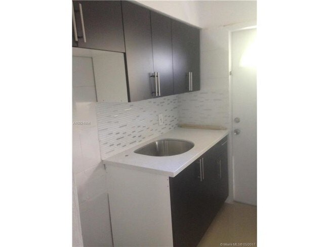 Building Photo - 1135 Euclid Ave