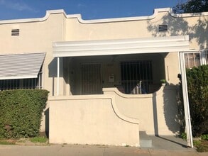 Building Photo - 1850 Rodney Dr