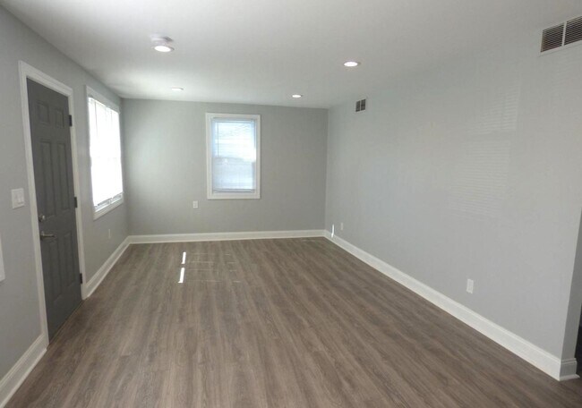 Foto del edificio - Renovated 3-Bedroom Single-Family Home in ...
