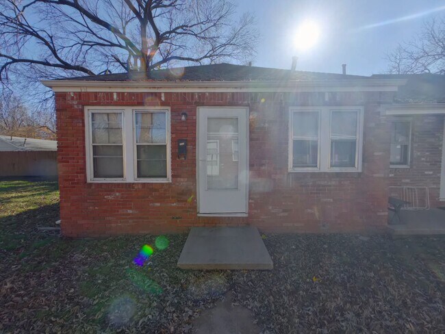 Foto del edificio - 352 N Fern St