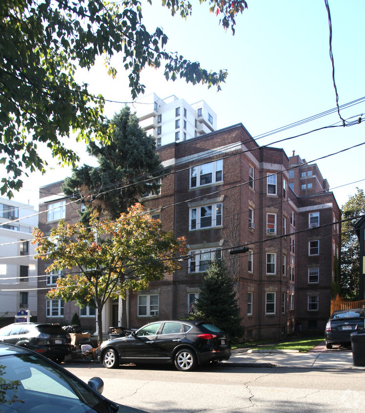 Building Photo - Cambridge Centre Apartments