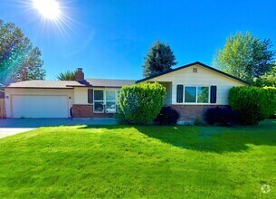 Building Photo - 3911 S Minuteman Way