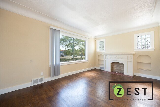 Foto del edificio - 5025 Somerset Ave