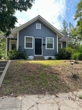 Building Photo - 3031 Catherine St