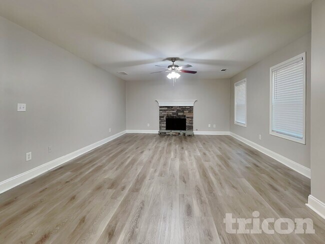 Foto del edificio - 3540 Stoney Creek Way