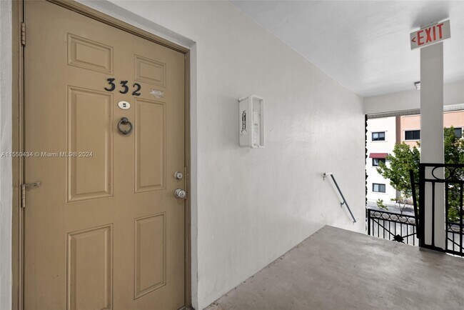 Foto del edificio - 4850 SW 63rd Terrace