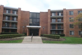 Building Photo - 1605 E Central Rd