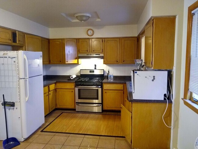 Foto del edificio - 8657 W Berwyn Ave