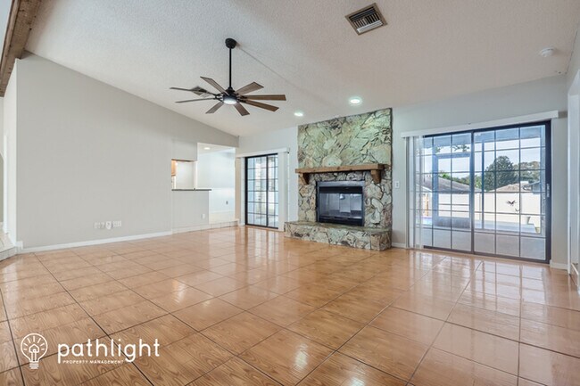 Foto del edificio - 4859 Orange Grove Way, Palm Harbor, FL, 34684