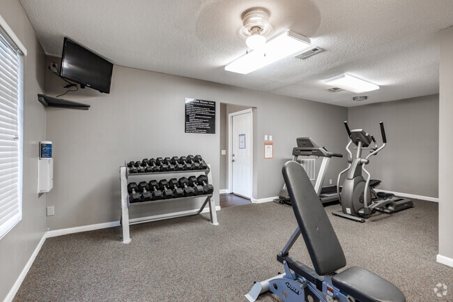 Fitness Center - Summer Court Townhomes