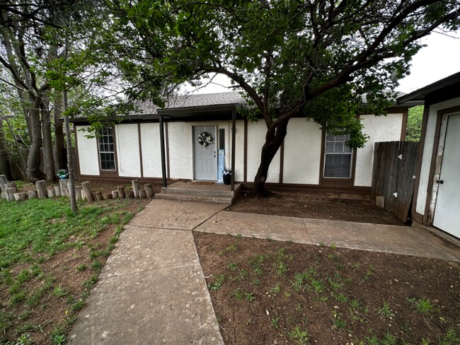 Building Photo - 9119 Belton Dr