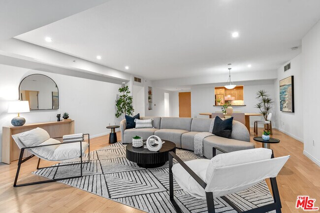 Foto del edificio - 13600 Marina Pointe Dr