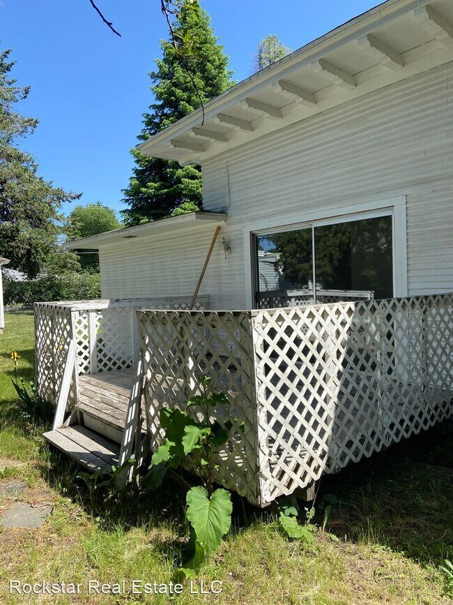 Building Photo - 3 br, 2 bath House - 4235.5 E Hartson Ave