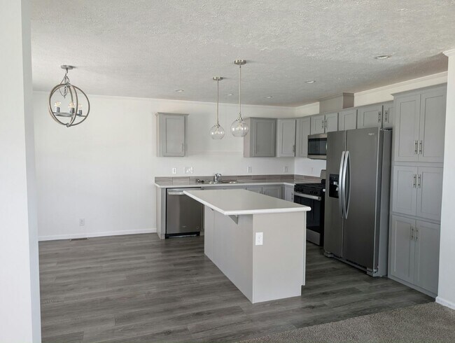 Foto del edificio - 30020 Pineview Cir