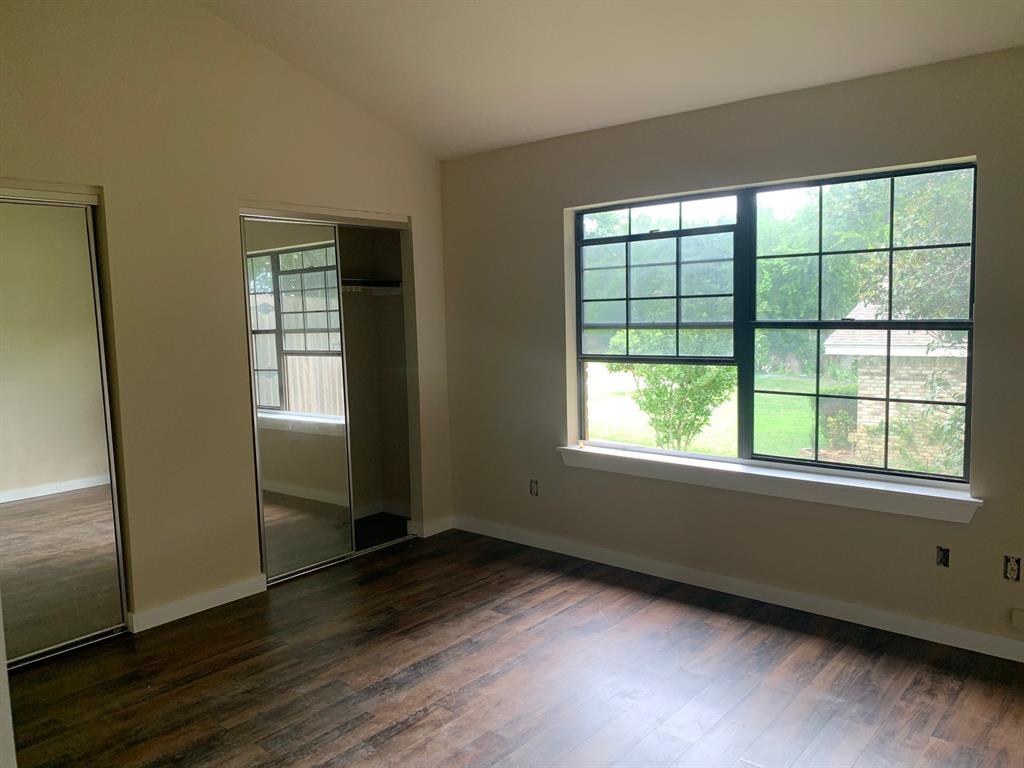 Building Photo - 509 Quail Ln