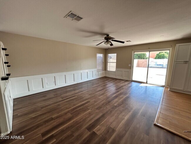 Building Photo - 13017 W Cherry Hills Dr