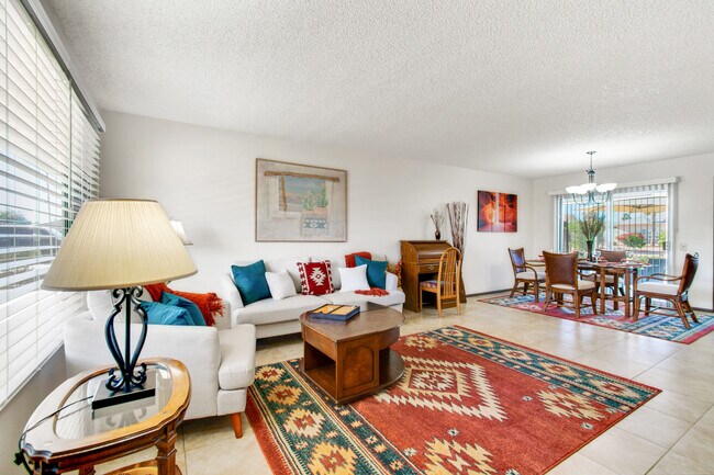 ¡Mobiliario de alta gama con muchos extras para mejorar su experiencia vacacional en Arizona! - 12414 W Nugget Ct