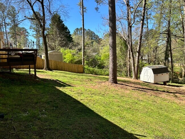 Building Photo - 232 Apple Branch Dr