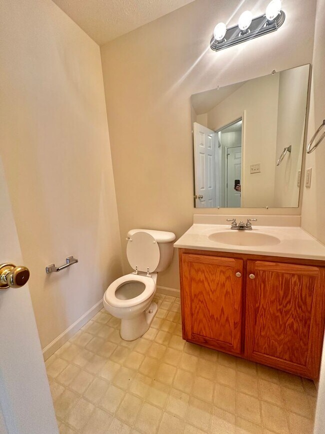 Foto del edificio - Townhome for Rent in Taylor Springs *****F...