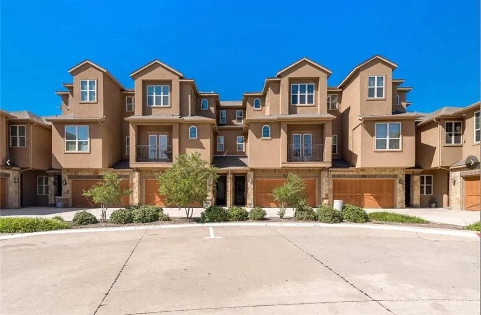 Photo - 2630 Villa Di Lago Dr (Grand Prairie, TX)