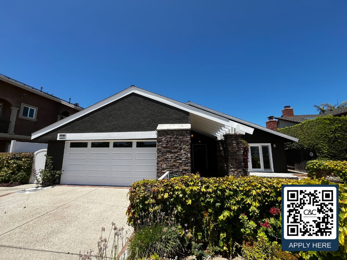 Foto principal - Charming 3-Bedroom Home with Heated Pool &...