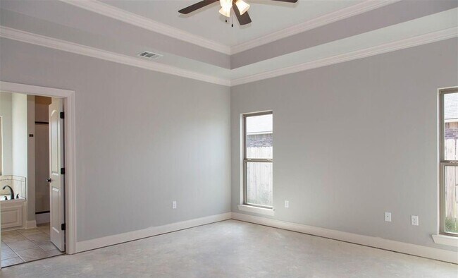 Building Photo - 10594 Dodger Dr