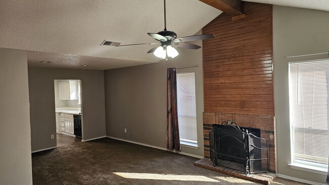 Building Photo - 1815 Sheehan Ct