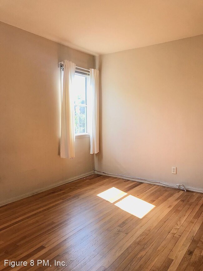 Foto del edificio - 1 br, 1 bath House - 1820 Hillhurst Ave