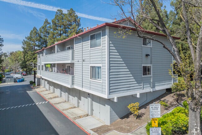 Exterior alternativo - 29629-29630 Mountain Oak Ct