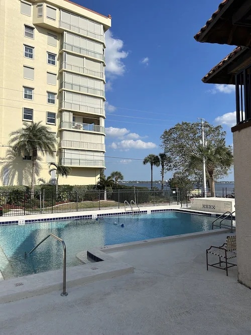 7 Oak St Unit 203, 208, Cocoa, FL 32922 Room for Rent in Cocoa, FL
