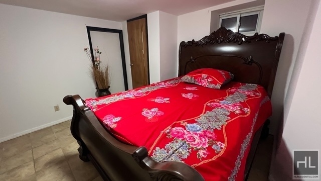 Building Photo - LARGE 2 BEDROOM BASMENT APARTMENT BROOKLYN...