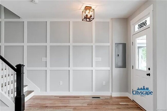 Building Photo - SWANKY 3 BEDROOM NEWER HOME IN HISTORIC CH...