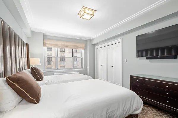 Building Photo - 2 bedroom in New York NY 10003