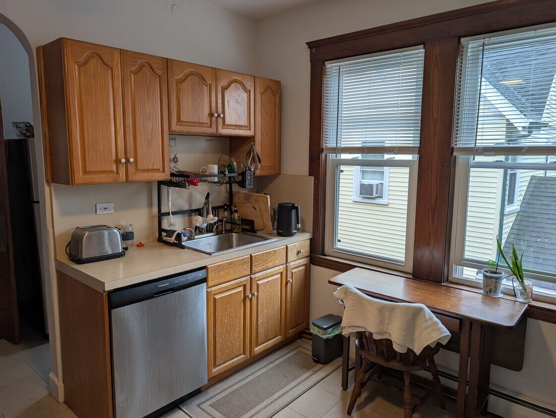 Primary Photo - 49 Adams St