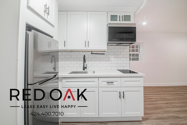 Foto del edificio - 240 N Van Ness Ave