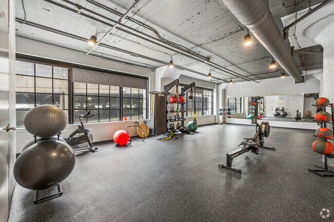 Gimnasio - The Baldwin