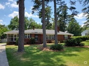 Building Photo - 2212 Crestwood Dr