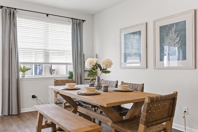 Foto del edificio - 4686 Wildaire Ln