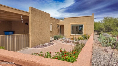 Building Photo - 724 W Rio San Pedro