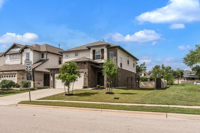 Foto del edificio - 104 Turkey Creek Ln