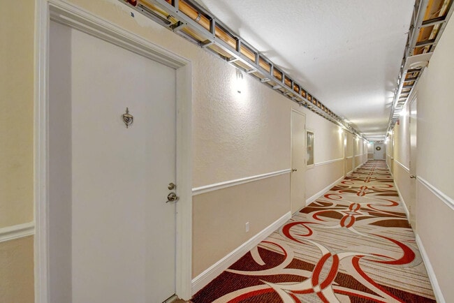 Building Photo - 531 N Ocean Blvd