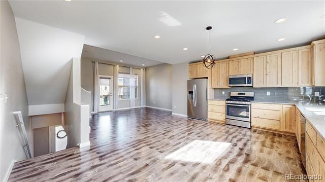 Building Photo - 9076 E 50th Dr