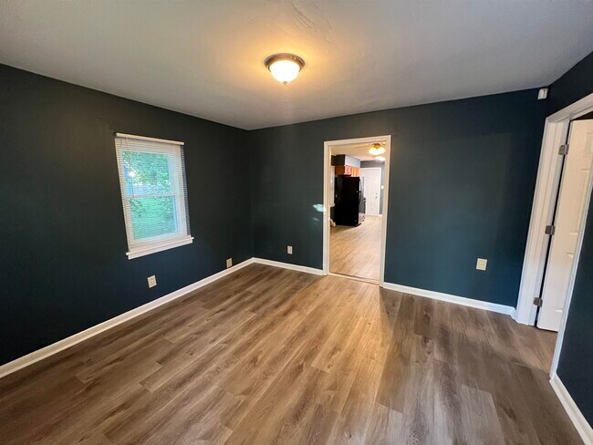 Building Photo - 104 Echo Cove