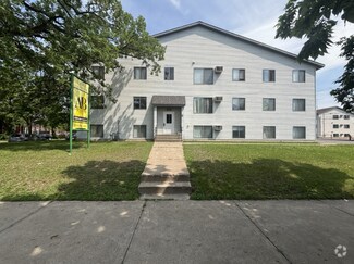 Building Photo - 575 7th St S