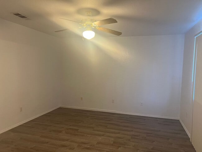 Foto del edificio - 2709 Haven Dr