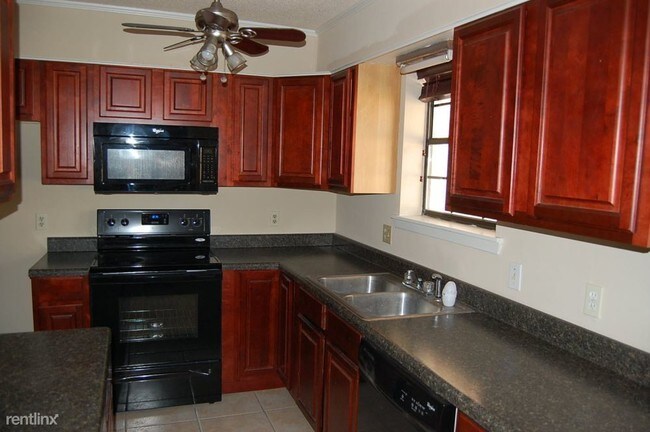Building Photo - 3 br, 2 bath House - 504 Sharp Blvd