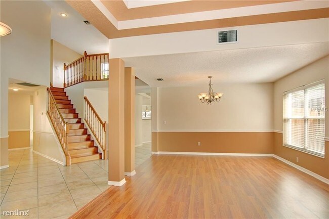 Building Photo - 4 br, 2.5 bath House - 5411 Pine Bay Dr