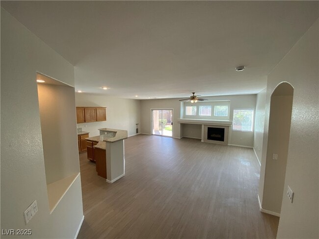 Building Photo - 2754 Grande Valley Dr