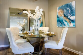 2BR, 2BA - 1,077SF - Sherwood at Iron Point