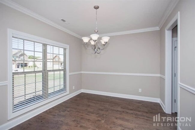 Foto del edificio - 1502 John Lee Ln